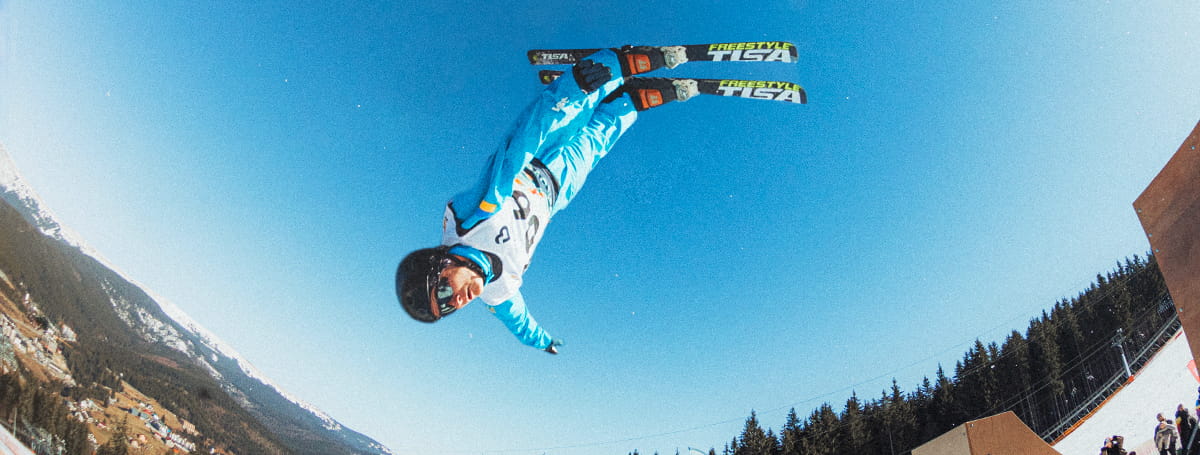 Odbyły się zawody w akrobatyce i snowboardcrossie